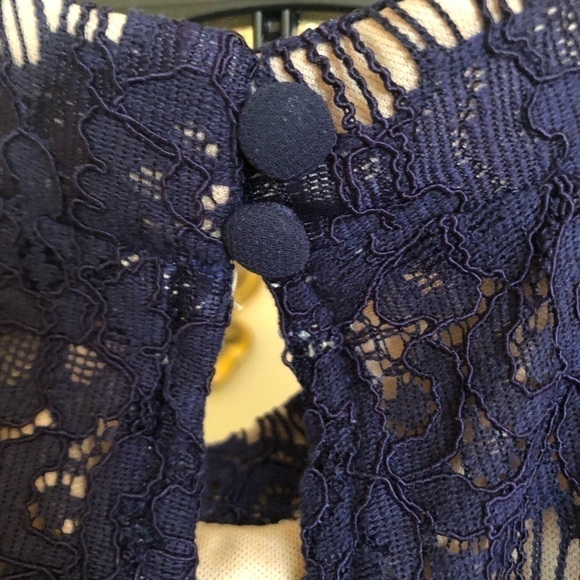 FULLY LINED 𝅺LOVE, Fire Blue Lace Sleeveless Top NWT - Picture 8 of 10